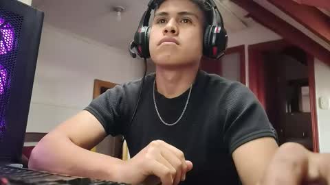 Snapshot of alexander_cd1 chatting on 11/09/25, 08:40 ALEX CD online show from 11/09/25, 08:40