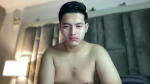 Snapshot of alexandergrey760886 chatting on 11/19/25, 08:25 alexander grey online show from 11/19/25, 08:25