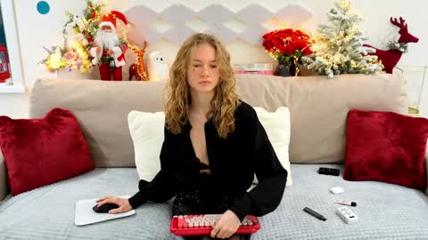 Alexandra Demore online show from 01/04/25, 06:09