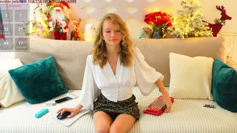 Alexandra Demore online show from 01/28/25, 01:39
