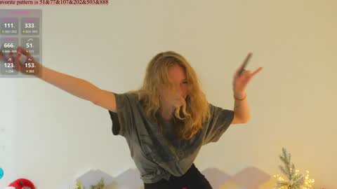 Alexandra Demore online show from 02/04/25, 05:10
