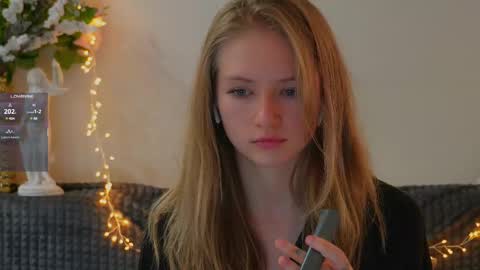 Alexandra Demore online show from 02/18/25, 05:42