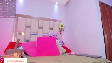 alexandra_holms1 online show from 10/03/25, 08:39