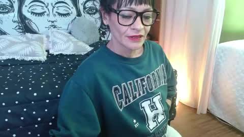 alexandra_jonas online show from 05/17/26, 02:57