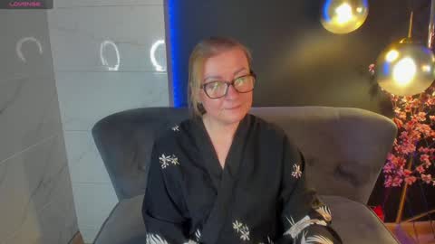 Snapshot of alexandra_kind chatting on 02/02/25, 07:46 Alexandra online show from 02/02/25, 07:46