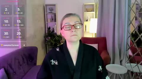 Snapshot of alexandra_kind chatting on 11/11/25, 08:42 Alexandra online show from 11/11/25, 08:42