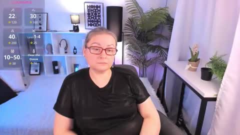 Snapshot of alexandra_kind chatting on 03/10/26, 11:10 Alexandra online show from 03/10/26, 11:10