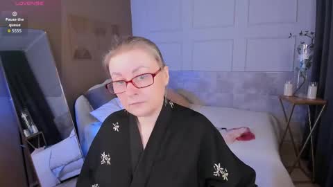 Snapshot of alexandra_kind chatting on 03/17/26, 09:07 Alexandra online show from 03/17/26, 09:07