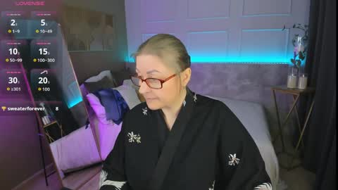Snapshot of alexandra_kind chatting on 03/28/26, 02:49 Alexandra online show from 03/28/26, 02:49