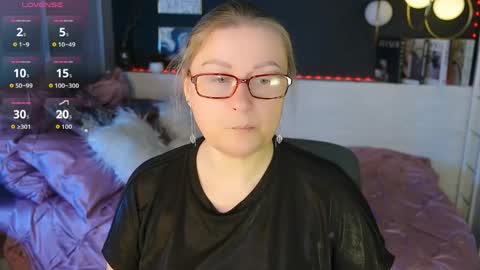 Snapshot of alexandra_kind chatting on 04/04/26, 05:38 Alexandra online show from 04/04/26, 05:38