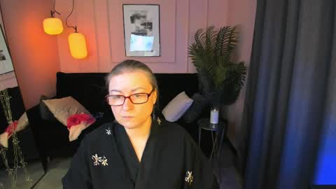 Snapshot of alexandra_kind chatting on 04/05/26, 08:39 Alexandra online show from 04/05/26, 08:39