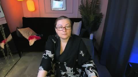 Snapshot of alexandra_kind chatting on 04/06/26, 04:46 Alexandra online show from 04/06/26, 04:46
