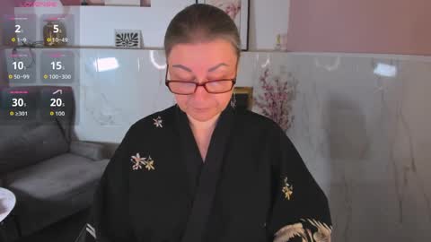 Snapshot of alexandra_kind chatting on 04/12/26, 08:36 Alexandra online show from 04/12/26, 08:36