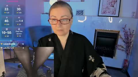 Snapshot of alexandra_kind chatting on 04/18/26, 09:59 Alexandra online show from 04/18/26, 09:59