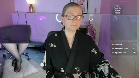 Snapshot of alexandra_kind chatting on 05/09/26, 02:17 Alexandra online show from 05/09/26, 02:17