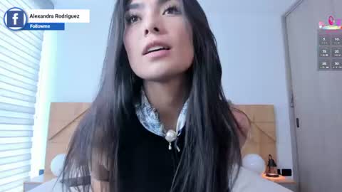 Alexandra Rodriguez online show from 06/17/26, 10:00
