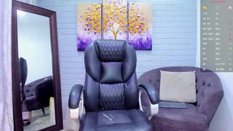 Snapshot of alexandrade_ chatting on 02/25/26, 12:04 online show from 02/25/26, 12:04