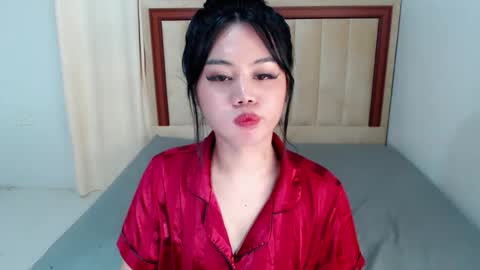 Snapshot of alexandralovely_9 chatting on 11/01/25, 06:54 Andrea online show from 11/01/25, 06:54