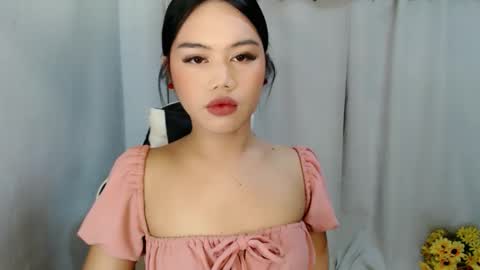 Snapshot of alexandralovely_9 chatting on 11/11/25, 01:33 Andrea online show from 11/11/25, 01:33