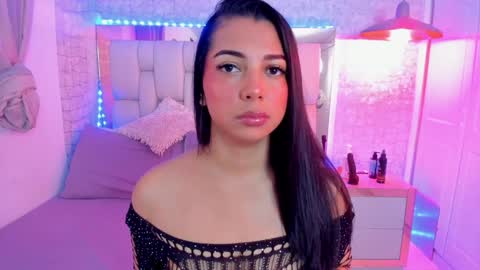 Snapshot of alexandramillerr chatting on 12/24/24, 10:44 Alexandra Miller online show from 12/24/24, 10:44