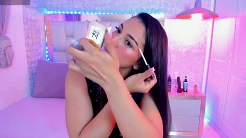 Snapshot of alexandramillerr chatting on 12/26/24, 12:49 Alexandra Miller online show from 12/26/24, 12:49
