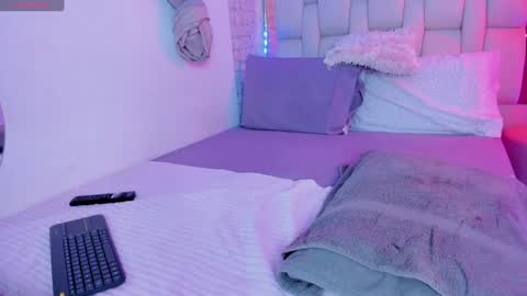 Snapshot of alexandramillerr chatting on 01/14/25, 03:04 Alexandra Miller online show from 01/14/25, 03:04