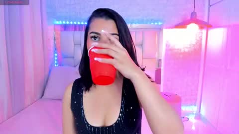Snapshot of alexandramillerr chatting on 02/28/25, 11:14 Alexandra Miller online show from 02/28/25, 11:14