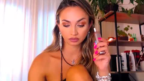 alexandrawooow online show from 09/10/25, 01:55