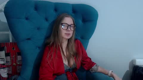 Alexandra online show from 02/12/25, 07:24