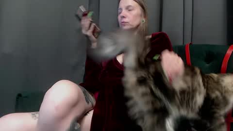 Alexandra online show from 06/20/26, 08:11