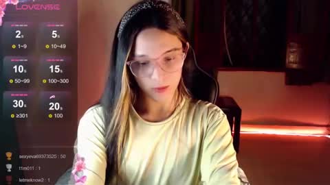 Snapshot of alexandre_chuad chatting on 12/21/24, 04:52 Alexa online show from 12/21/24, 04:52