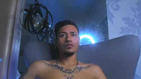 Snapshot of alexandriuwolf chatting on 05/19/26, 03:02 Master Alexandriu online show from 05/19/26, 03:02