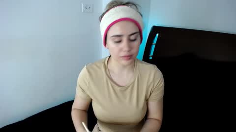 alexawarren_ online show from 12/29/24, 08:15