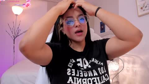 Snapshot of alexaworld chatting on 12/30/24, 08:21 lexandra online show from 12/30/24, 08:21