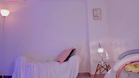 Snapshot of alexaworld chatting on 02/28/25, 10:30 lexandra online show from 02/28/25, 10:30