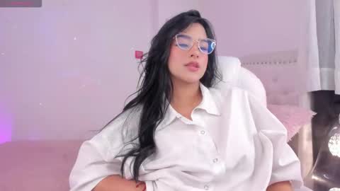 Snapshot of alexaworld chatting on 11/22/25, 06:12 lexandra online show from 11/22/25, 06:12