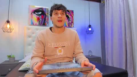 Alex online show from 01/10/25, 03:07