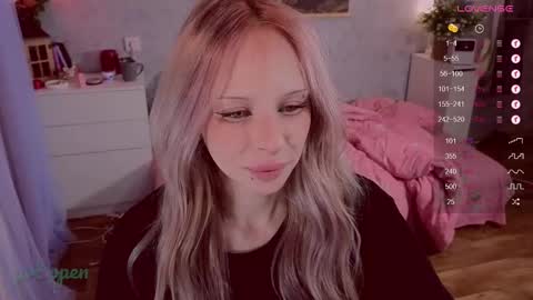 Snapshot of alexbellis chatting on 01/11/25, 02:20 alexbellis online show from 01/11/25, 02:20