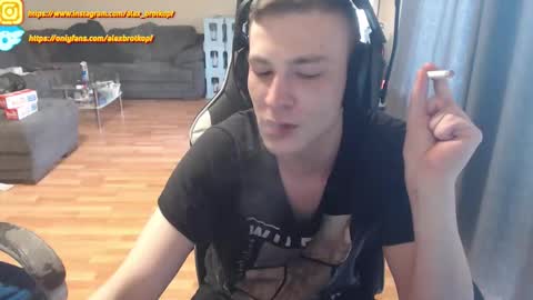 Alex online show from 10/01/25, 02:12