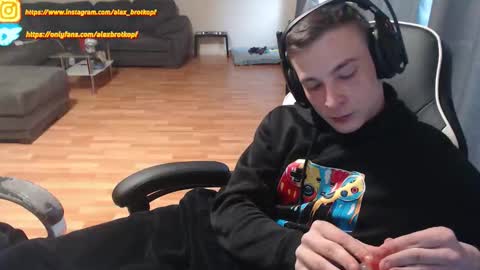 Alex online show from 10/09/25, 02:15