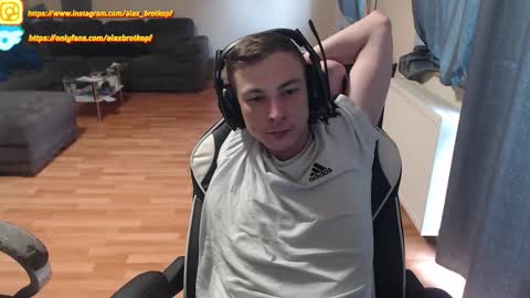 Alex online show from 10/22/25, 02:17