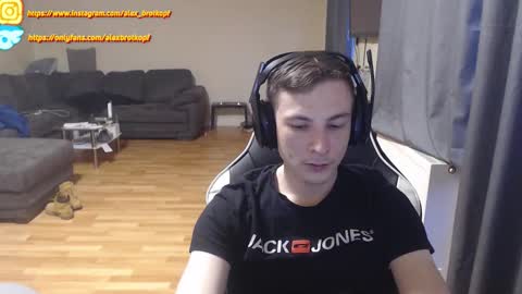 Alex online show from 10/31/25, 04:08