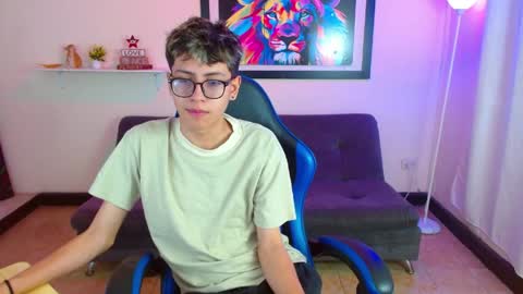 alex online show from 05/28/26, 01:52