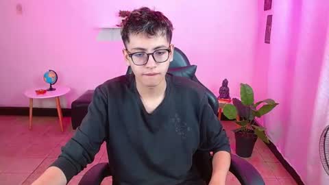 alex online show from 06/18/26, 03:38