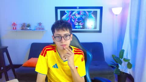 alex online show from 07/07/26, 01:37
