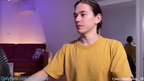           online show from 01/25/25, 08:53