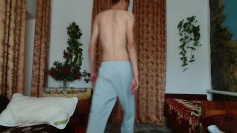 Snapshot of alexey_sweet chatting on 09/27/25, 05:56 Alexey sweet online show from 09/27/25, 05:56