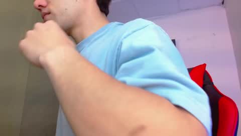 alexgiraldo__ online show from 05/08/26, 01:27