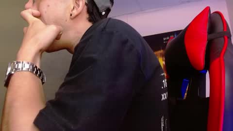 alexgiraldo__ online show from 05/09/26, 02:28