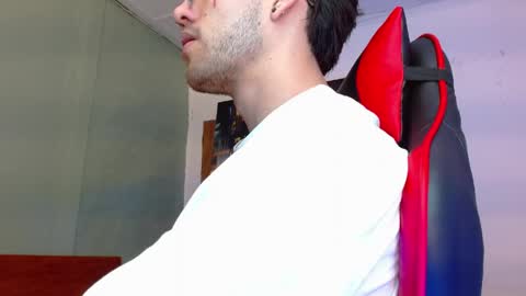 alexgiraldo__ online show from 06/03/26, 02:33